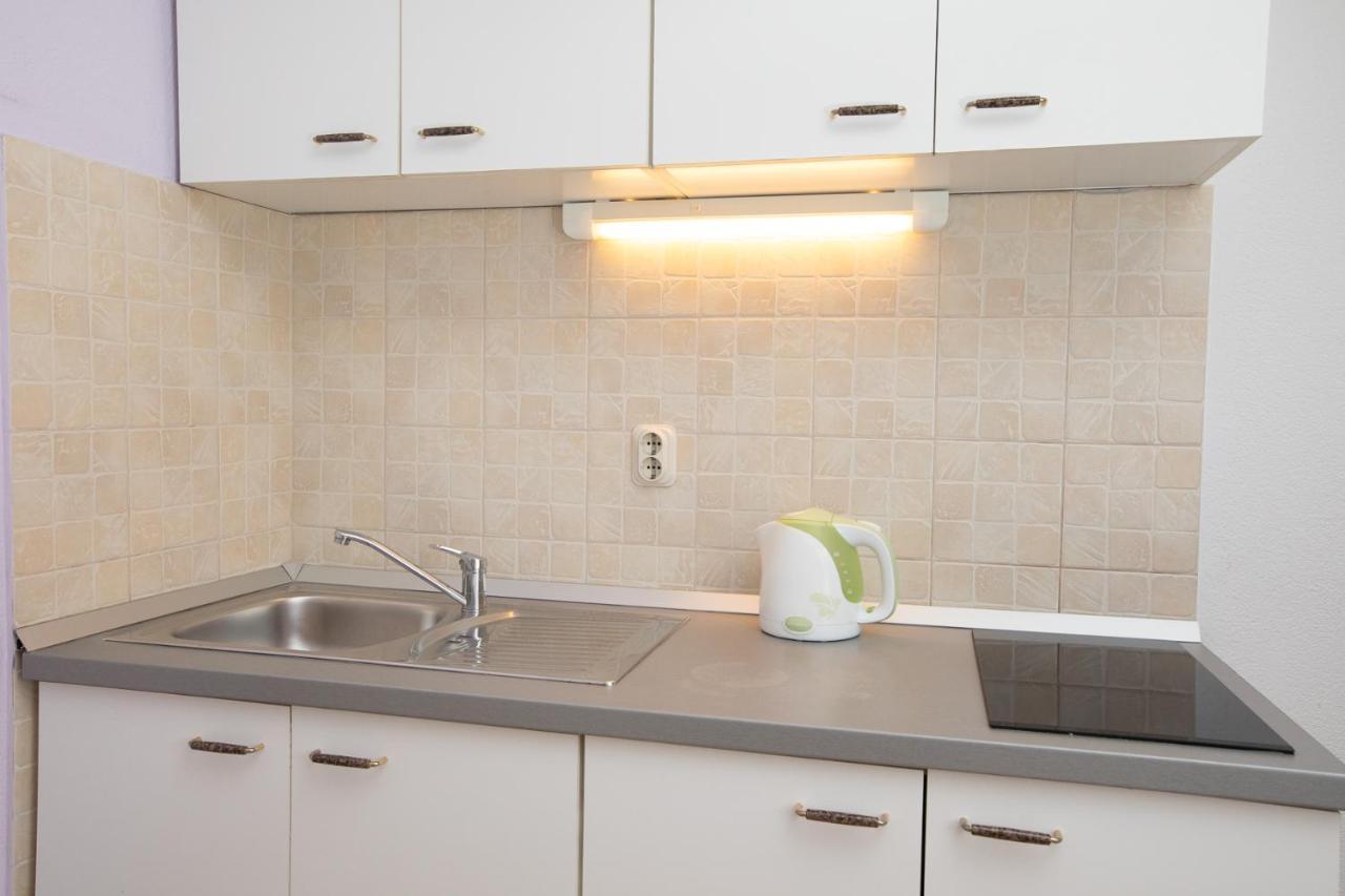 Vega Apartments Podgora Eksteriør bilde