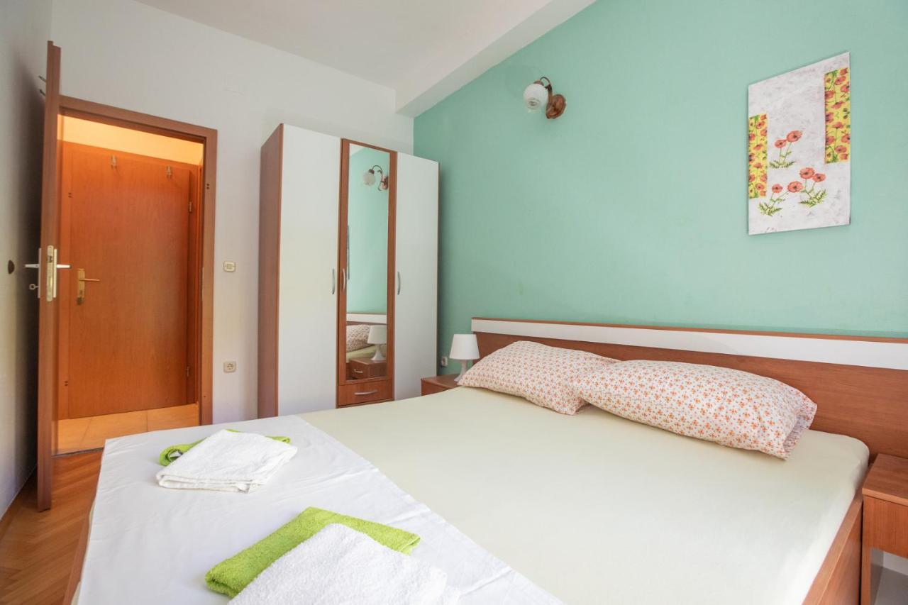 Vega Apartments Podgora Eksteriør bilde